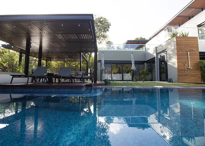 Panther Bay Boutique Hotel